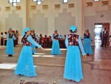 uzbek_dance_girls_costume[1].jpg